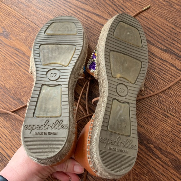 SPANISH ESPADRILLES - Picture 5 of 9